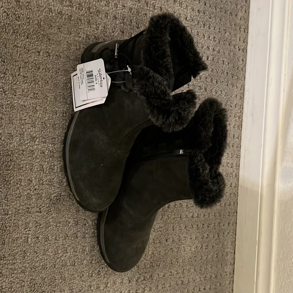 Boots - Picture 6 of 8
